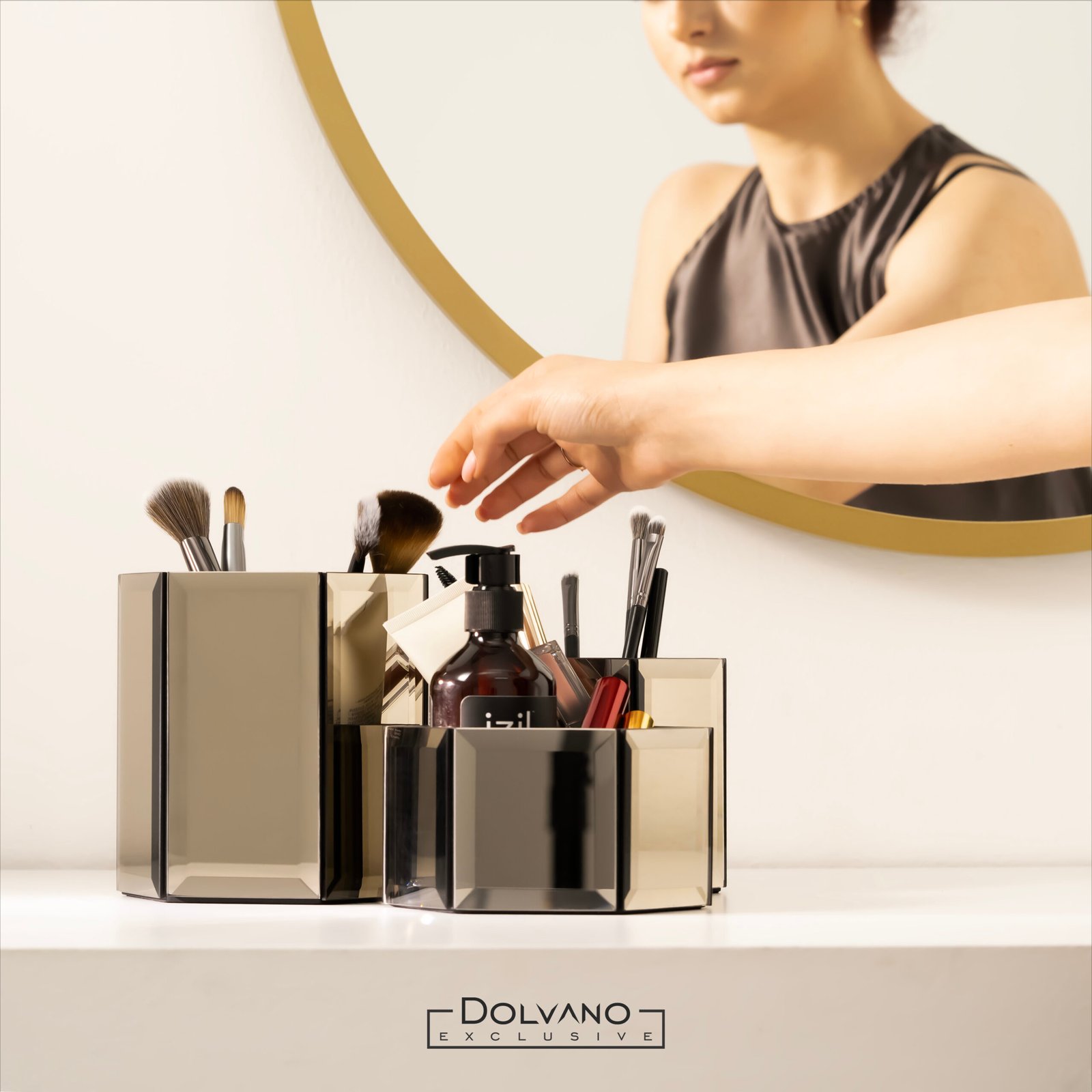 Glamour at First Glance